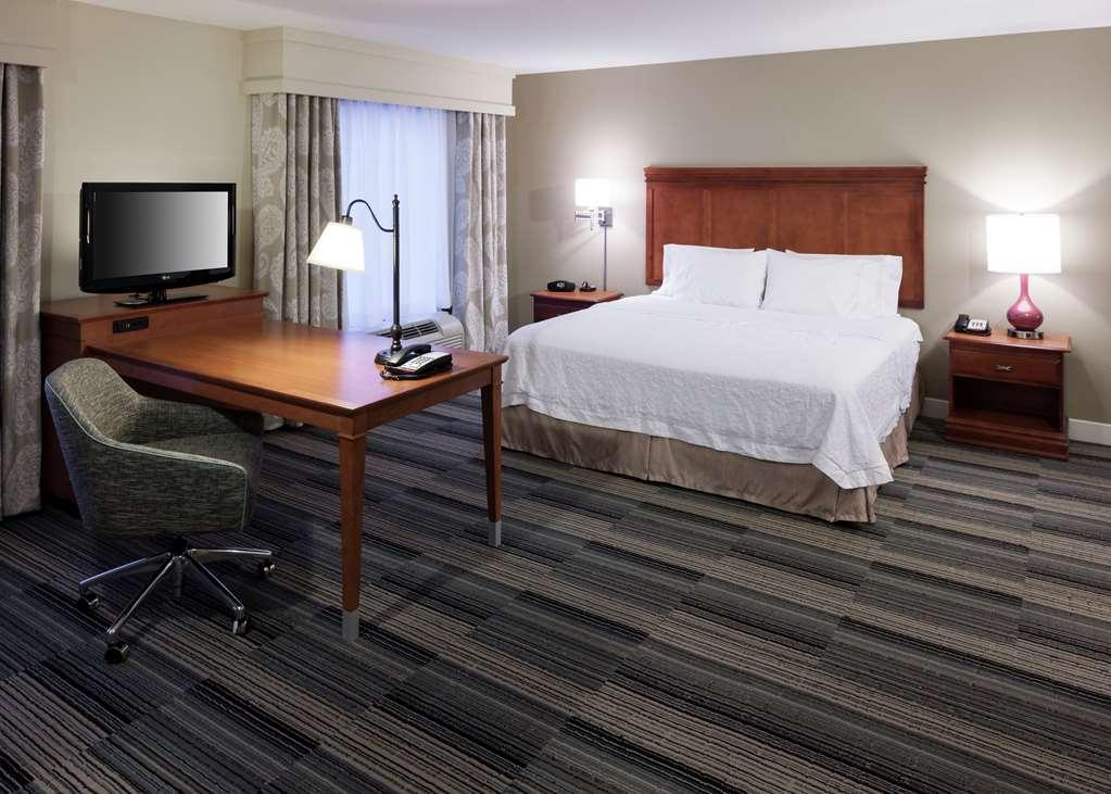 Hampton Inn & Suites Давенпорт Номер фото