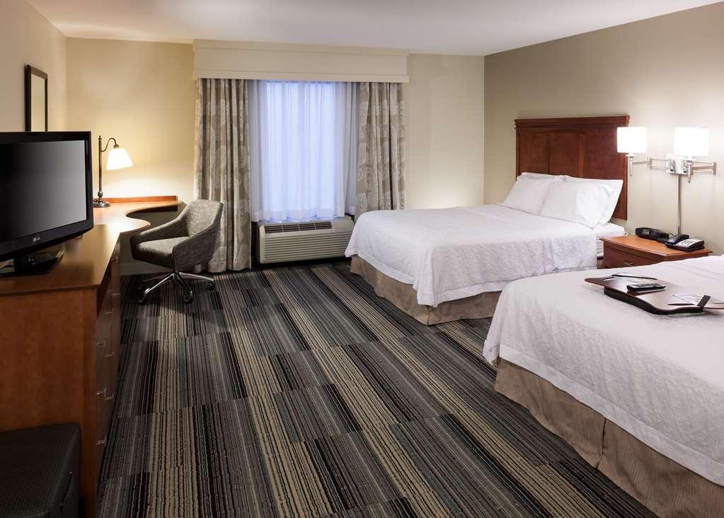 Hampton Inn & Suites Давенпорт Номер фото