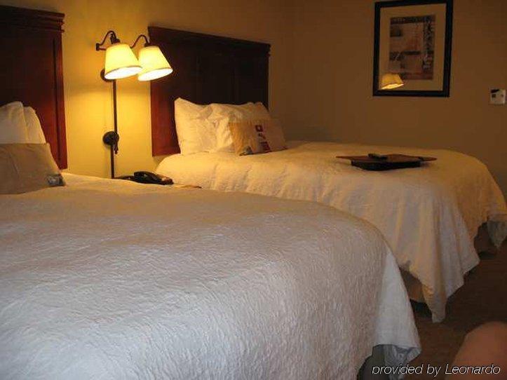 Hampton Inn & Suites Давенпорт Номер фото