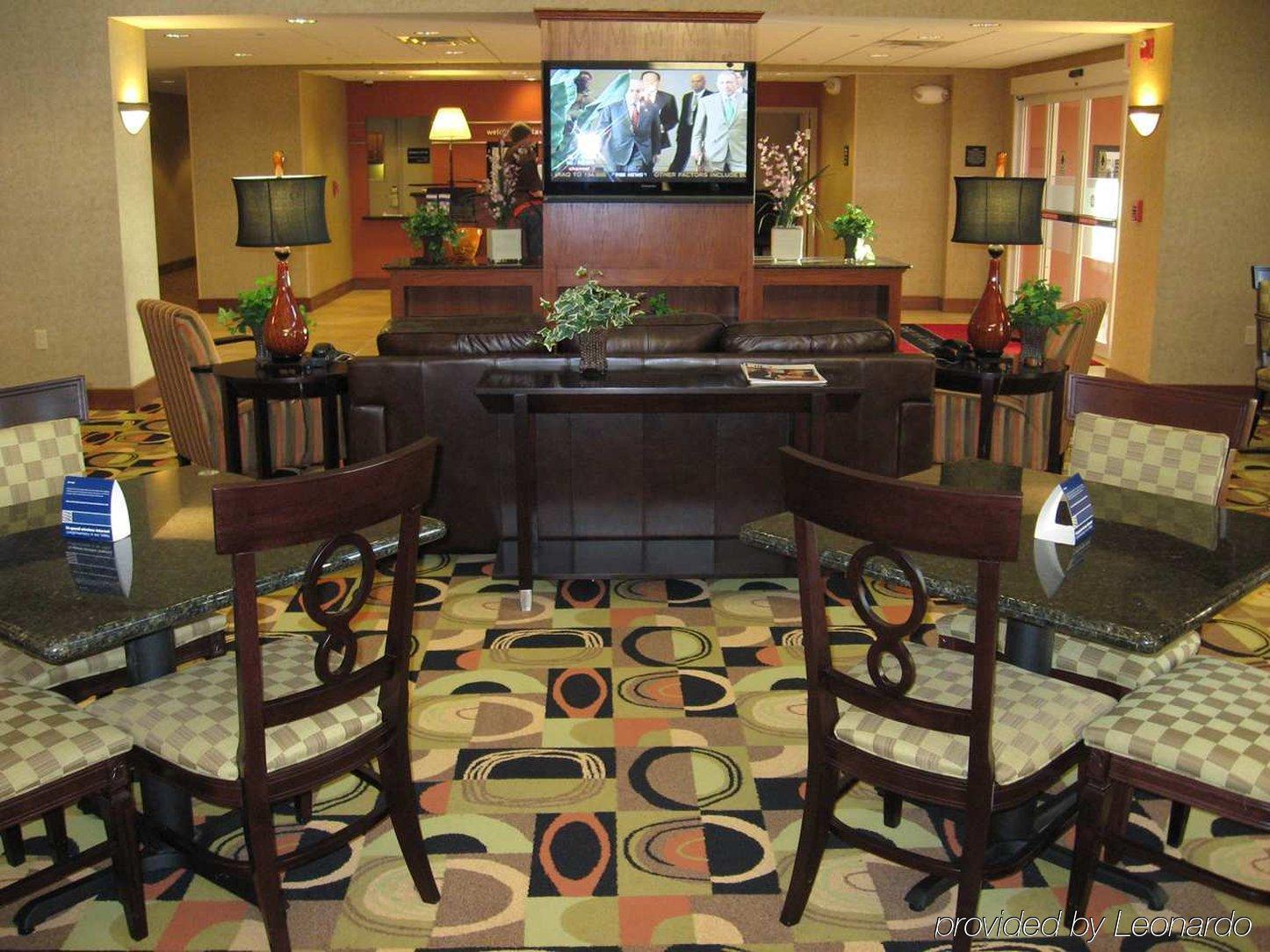 Hampton Inn & Suites Давенпорт Ресторан фото