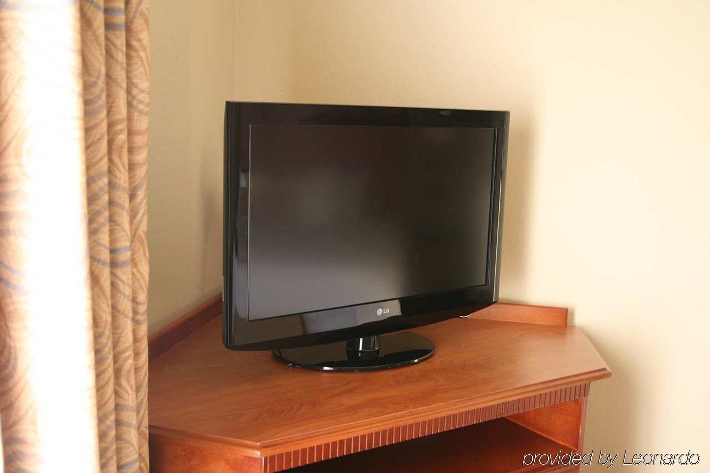 Hampton Inn & Suites Давенпорт Номер фото