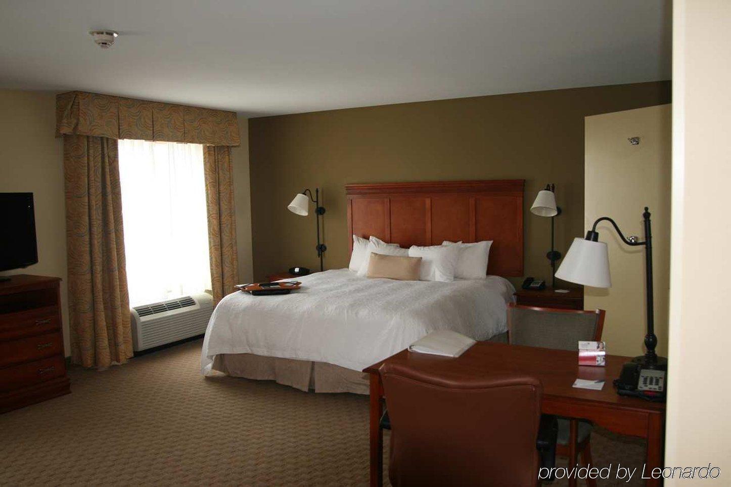 Hampton Inn & Suites Давенпорт Номер фото